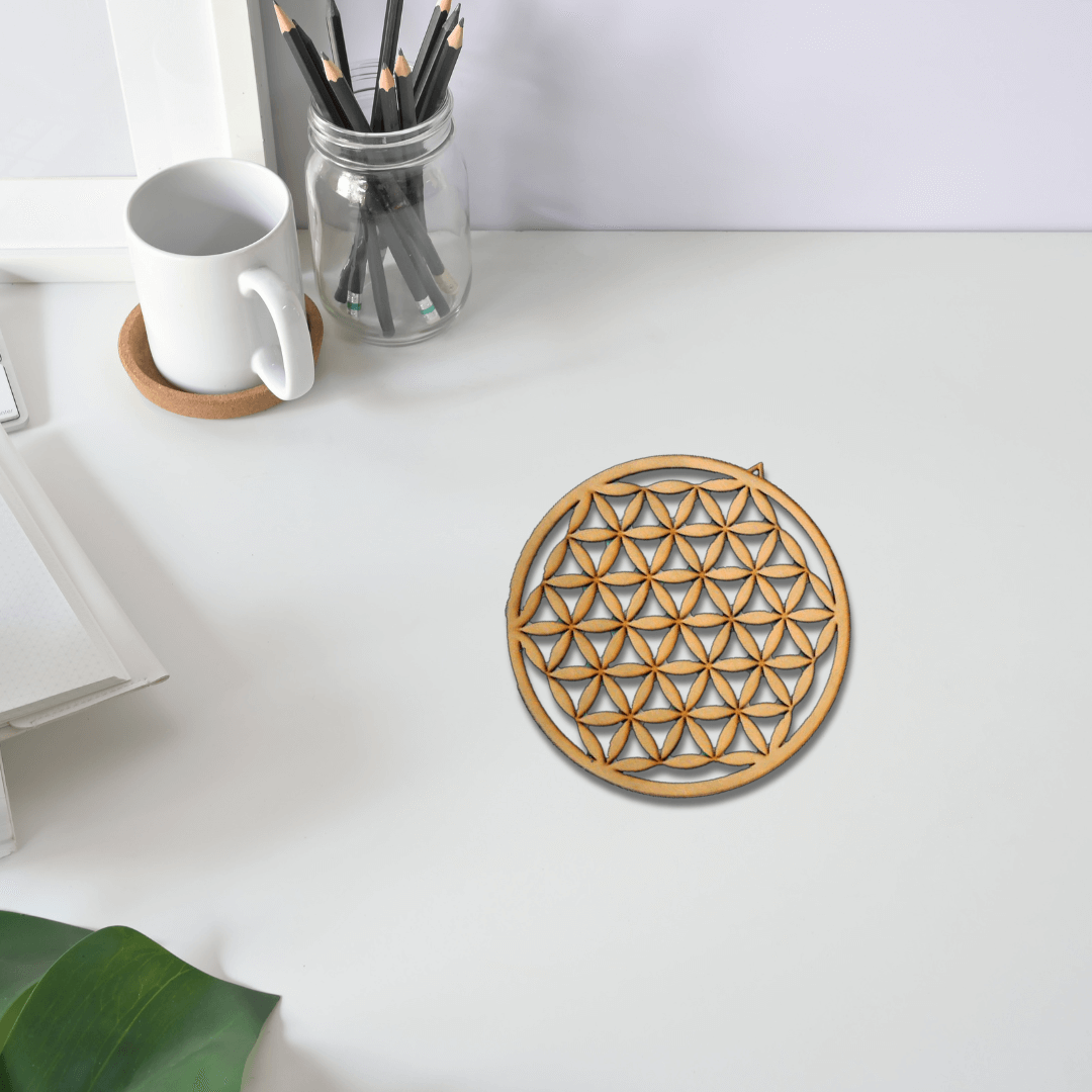 Mandala Flor de la Vida Pétalos Dorada en Madera - Imagen 2